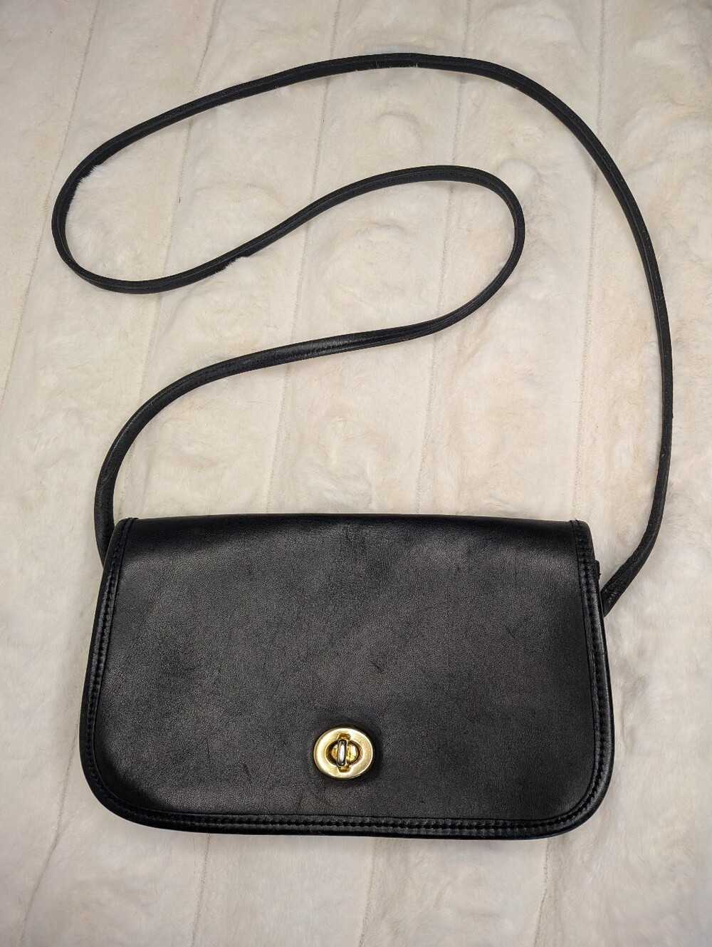 Partners by Mervyn's Vintage Black Leather Shoulder Crossbody Bag
